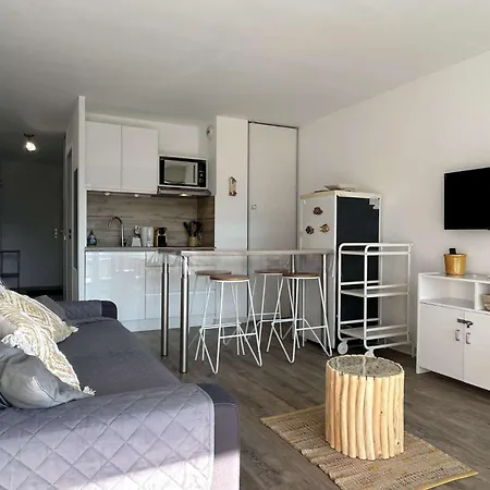 2 Pieces 4 Couchages Sur Bn090-f23 Banyuls-sur-Mer