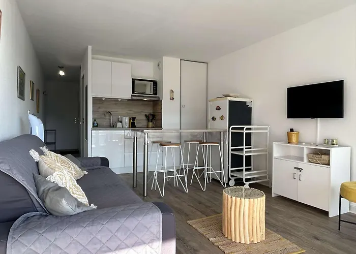 2 Pieces 4 Couchages Sur Bn090-f23 Banyuls-sur-Mer